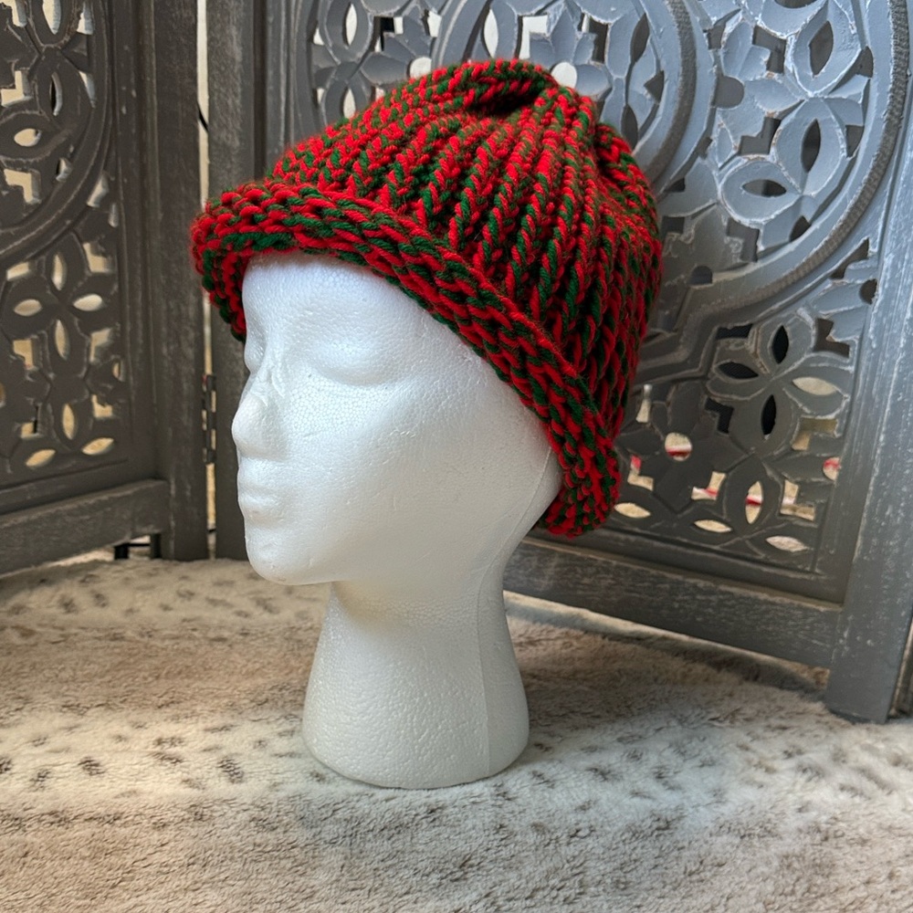 Red green knit beanie hat OS festive candy cane Christmas holiday party winter